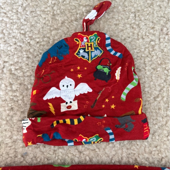 Little Sleepies Harry Potter Swaddle Blanket and Hat - Picture 5 of 7